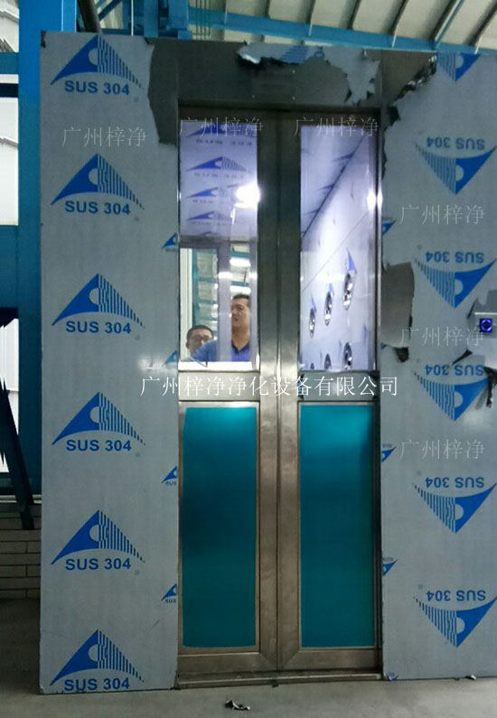 自動(dòng)平移門風(fēng)淋間功能可選自動(dòng)感應(yīng)、手動(dòng)控制兩種。