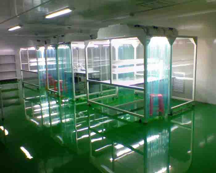 潔凈棚廣泛應(yīng)用于藥品、食品、半導(dǎo)體等行業(yè)。