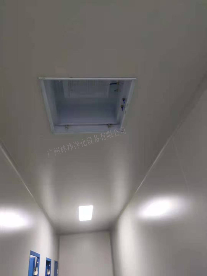 高效送風口安裝時，確保高效送風口與潔凈車間墻壁、潔凈車間天花板等連接牢固，無松動。